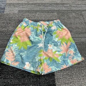 NWT Nike Club Shorts Floral Size-M